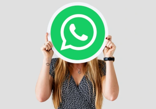Já é possível usar o WhatsApp em dois celulares diferentes? ( Imagem: Freepik)