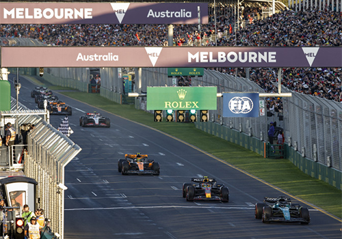 Hamilton diz que viu pessoas andando na pista no GP da Austrália (foto: divulgação/FIA).